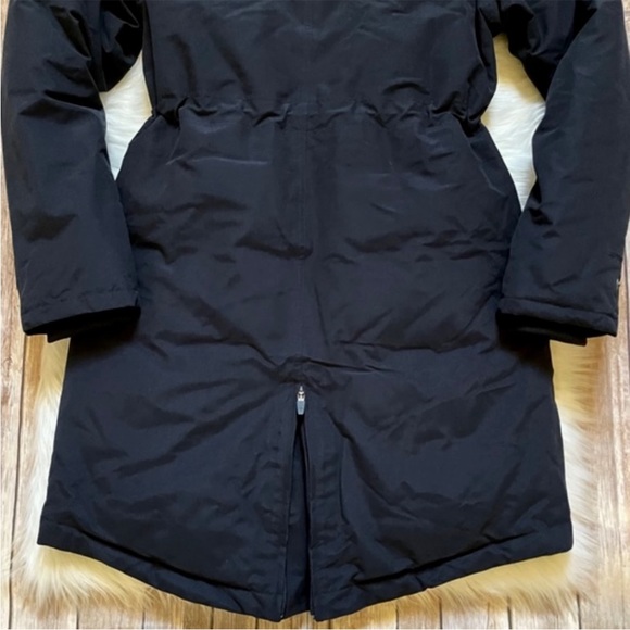 The North Face Women’s Snow Down Waterproof Parka In Black - Picture 6 of 11